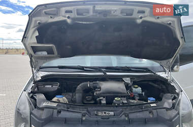 Грузовой фургон Volkswagen Crafter 2011 в 