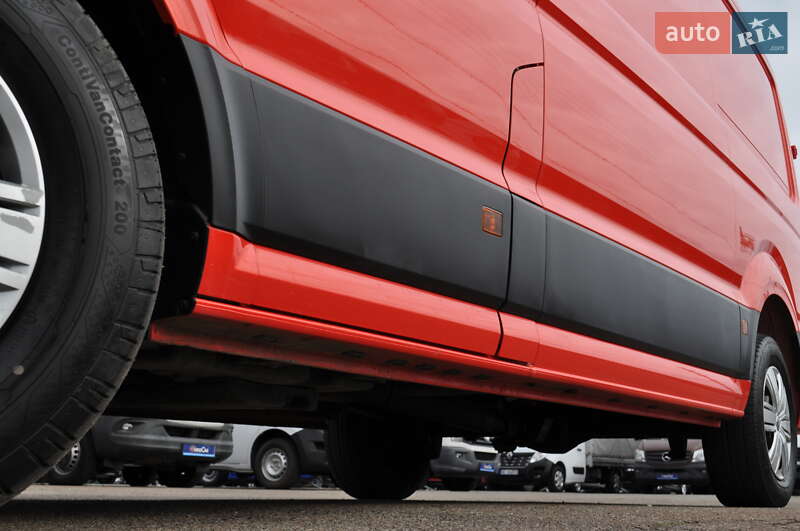 Грузовой фургон Volkswagen Crafter 2019 в Киеве