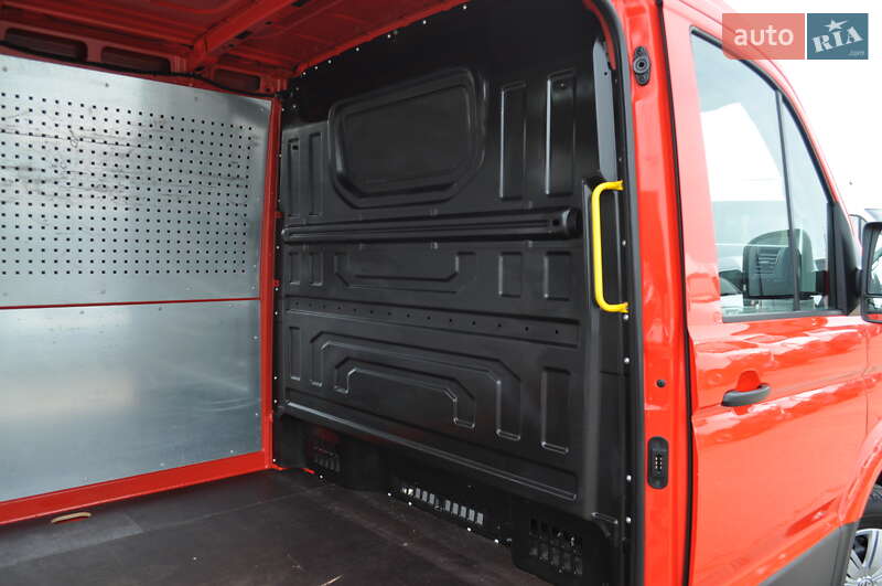 Грузовой фургон Volkswagen Crafter 2019 в Киеве