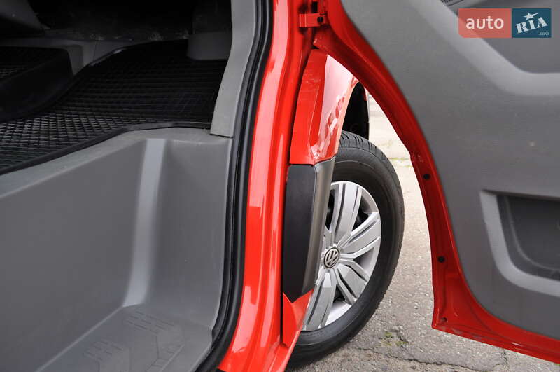 Грузовой фургон Volkswagen Crafter 2019 в Киеве