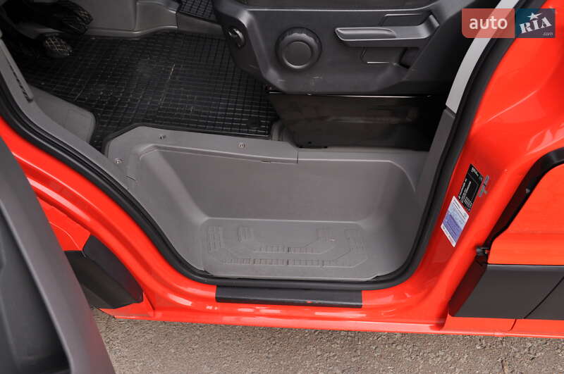 Грузовой фургон Volkswagen Crafter 2019 в Киеве