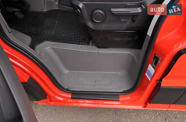 Грузовой фургон Volkswagen Crafter 2019 в 