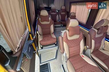 Микроавтобус грузовой (до 3,5т) Volkswagen Crafter 2008 в 