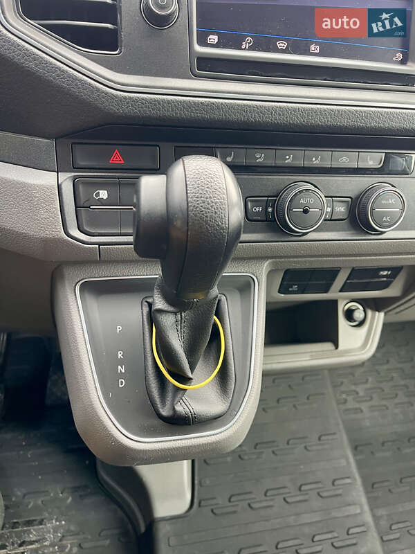 Вантажопасажирський фургон Volkswagen Crafter 2019 в Житомирі