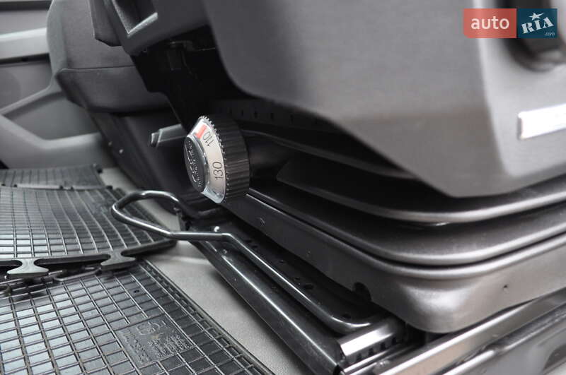 Вантажний фургон Volkswagen Crafter 2021 в Києві