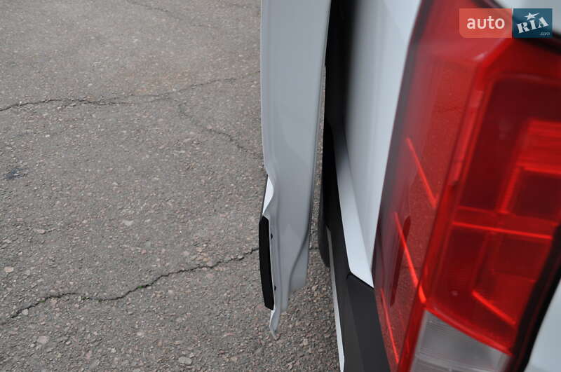 Вантажний фургон Volkswagen Crafter 2021 в Києві фото 19 Вантажний фургон Volkswagen Crafter 2021 в Києві