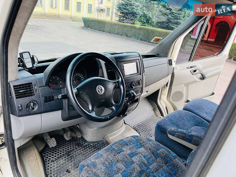 Микроавтобус Volkswagen Crafter 2009 в Каменском
