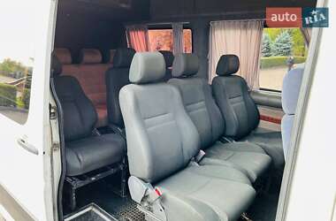 Мікроавтобус Volkswagen Crafter 2009 в  фото 32 Мікроавтобус Volkswagen Crafter 2009 в