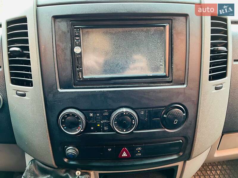 Микроавтобус Volkswagen Crafter 2009 в Каменском