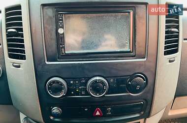 Мікроавтобус Volkswagen Crafter 2009 в  фото 37 Мікроавтобус Volkswagen Crafter 2009 в