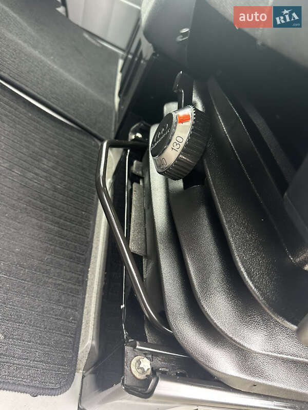 Вантажний фургон Volkswagen Crafter 2016 в Дубні