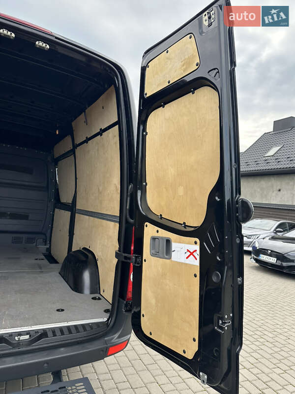 Вантажний фургон Volkswagen Crafter 2016 в Дубні