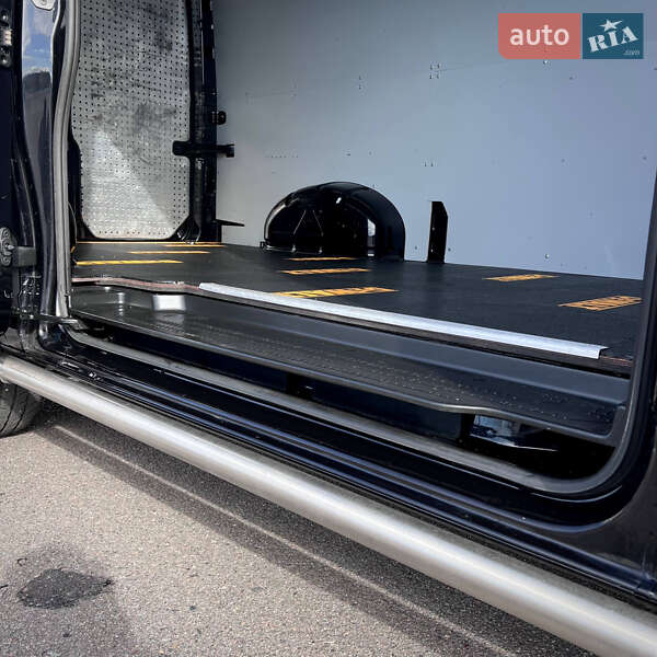 Вантажний фургон Volkswagen Crafter 2020 в Києві