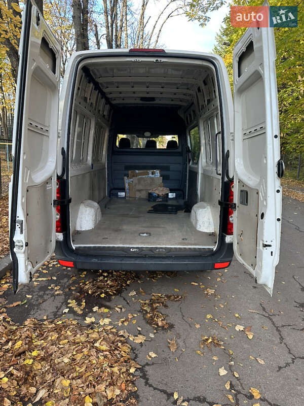 Вантажний фургон Volkswagen Crafter 2014 в Києві