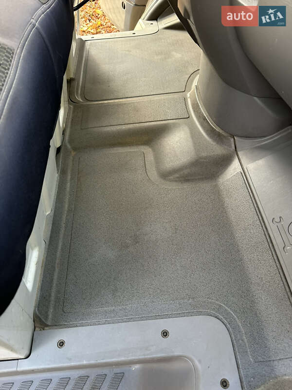 Вантажний фургон Volkswagen Crafter 2014 в Києві