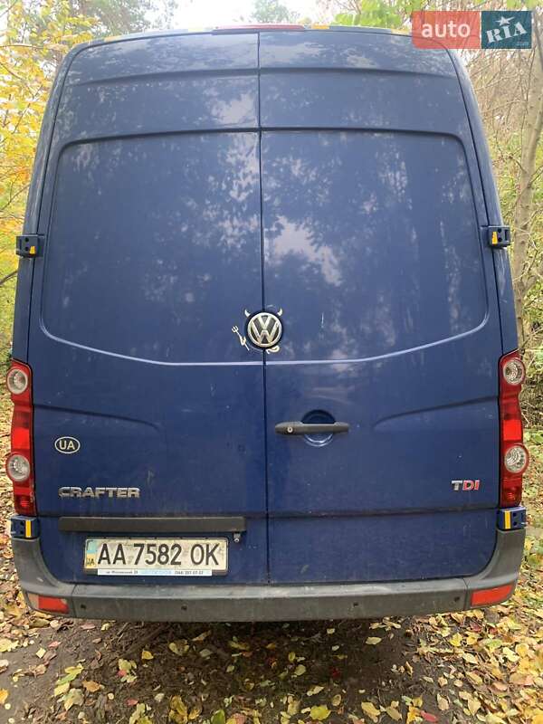 Вантажний фургон Volkswagen Crafter 2013 в Києві