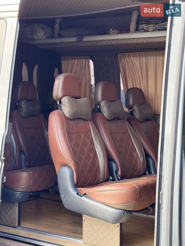 Мікроавтобус Volkswagen Crafter 2017 в Міжгір'ї