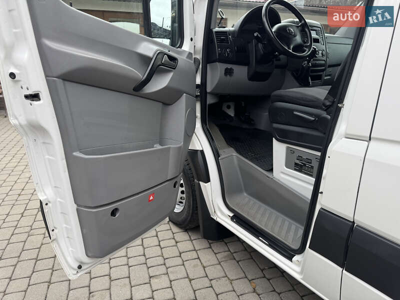 Грузовой фургон Volkswagen Crafter 2015 в Иршаве фото 12 Грузовой фургон Volkswagen Crafter 2015 в Иршаве