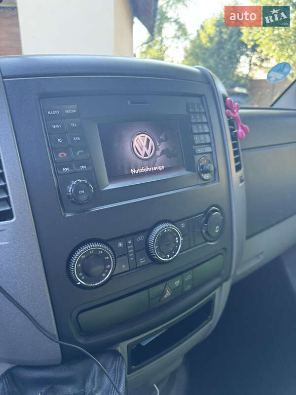 Грузопассажирский фургон Volkswagen Crafter 2015 в Бориславе