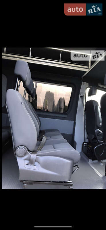 Грузопассажирский фургон Volkswagen Crafter 2015 в Бориславе