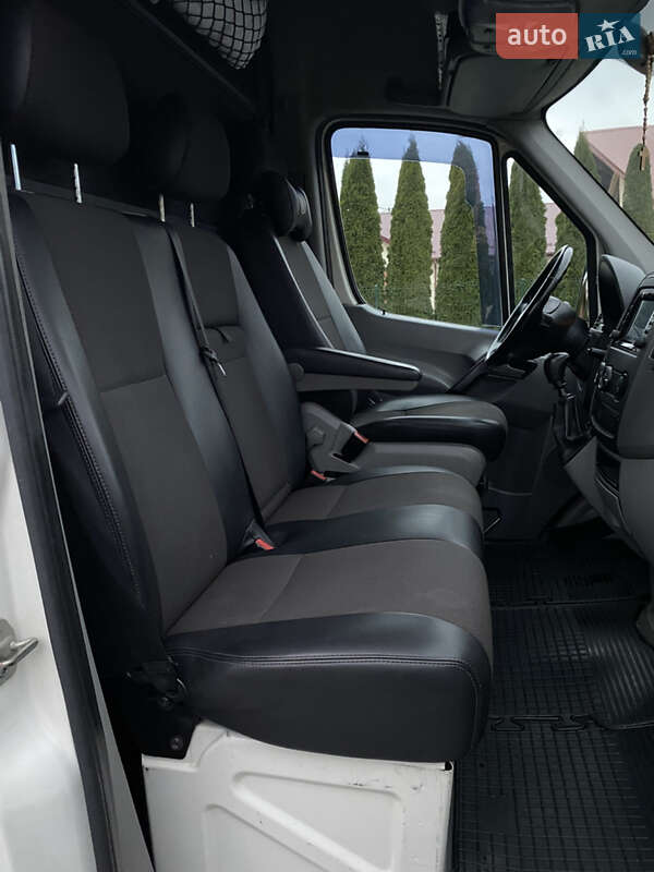 Вантажний фургон Volkswagen Crafter 2011 в Яворові фото 25 Вантажний фургон Volkswagen Crafter 2011 в Яворові