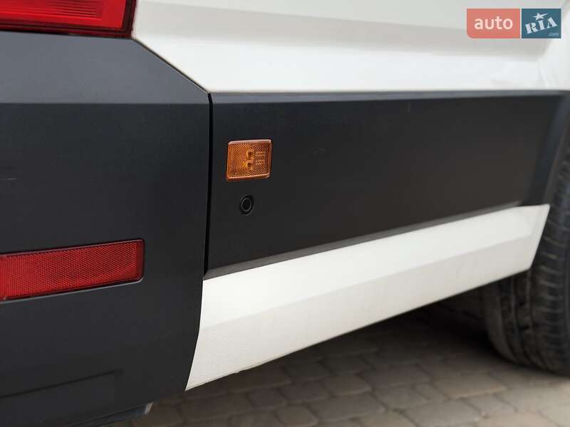 Вантажний фургон Volkswagen Crafter 2018 в Чернівцях