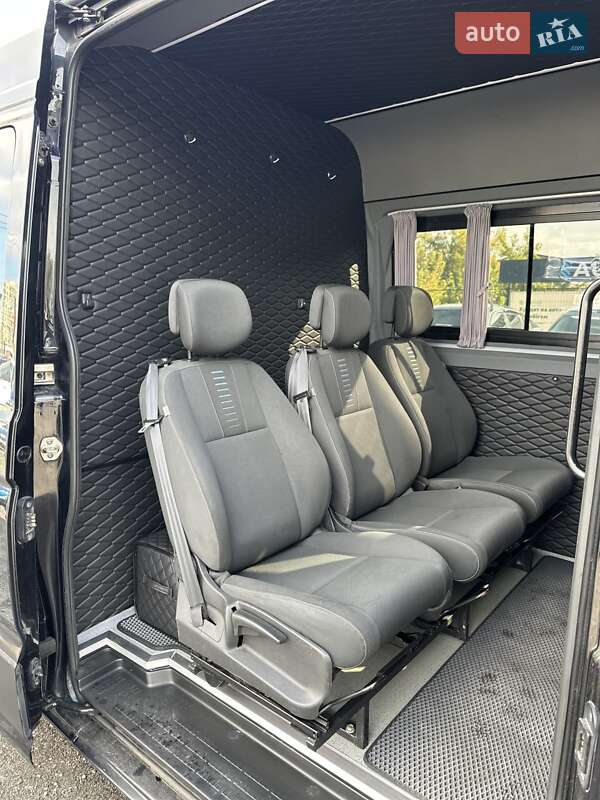 Вантажопасажирський фургон Volkswagen Crafter 2018 в Білогородці