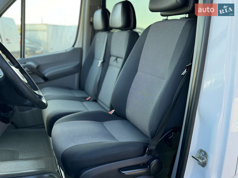 Вантажопасажирський фургон Volkswagen Crafter 2015 в Ковелі фото 13 Вантажопасажирський фургон Volkswagen Crafter 2015 в Ковелі