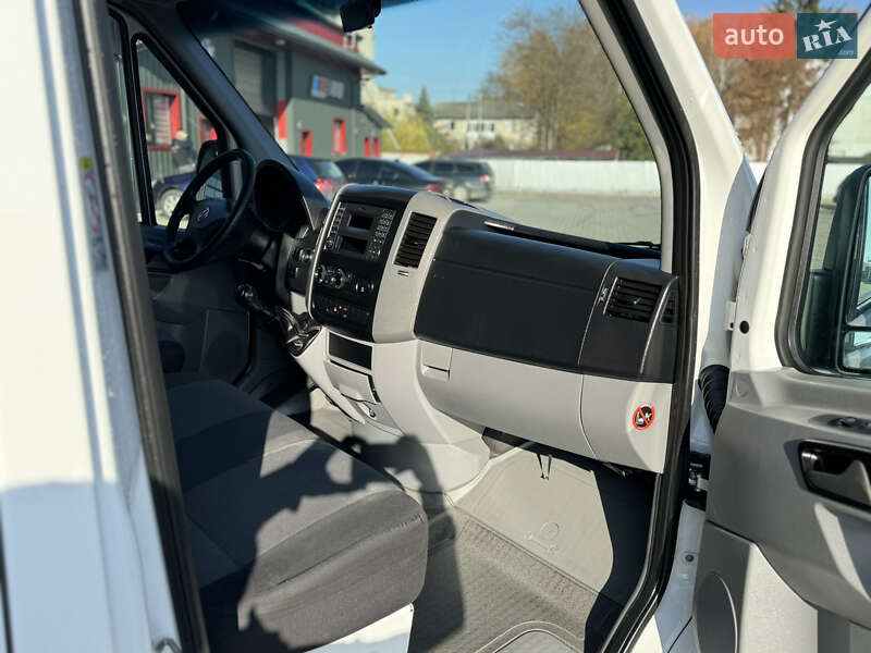 Вантажопасажирський фургон Volkswagen Crafter 2015 в Ковелі фото 18 Вантажопасажирський фургон Volkswagen Crafter 2015 в Ковелі