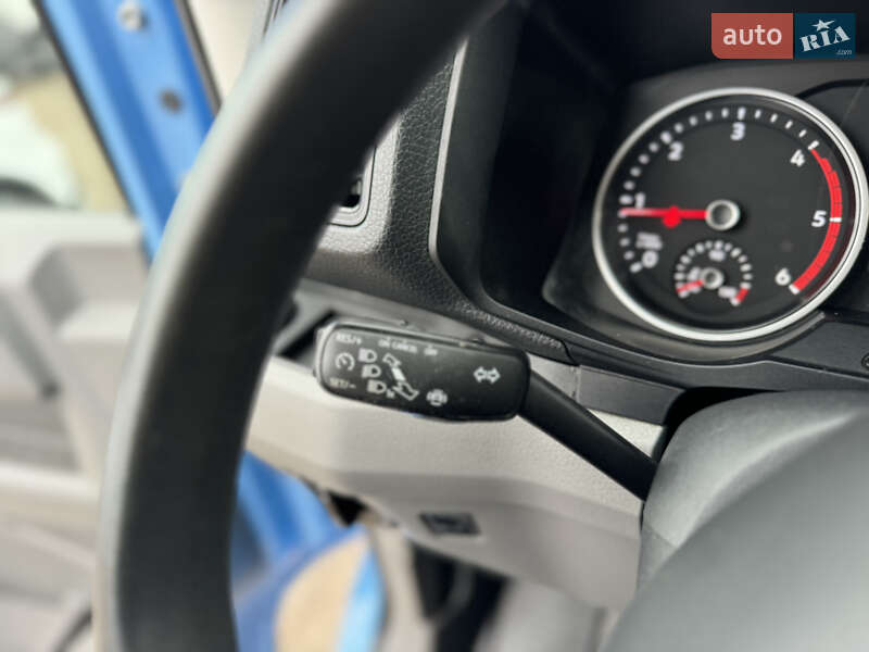 Грузовой фургон Volkswagen Crafter 2021 в Киеве