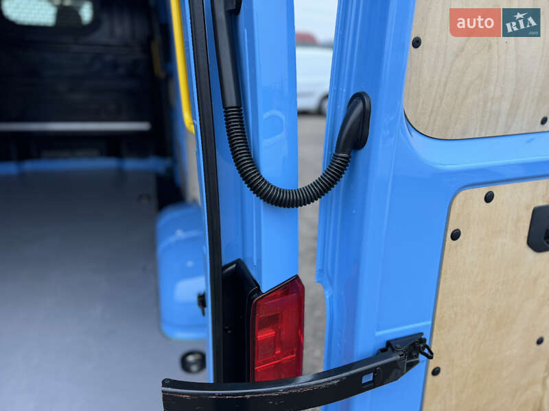 Грузовой фургон Volkswagen Crafter 2021 в Киеве