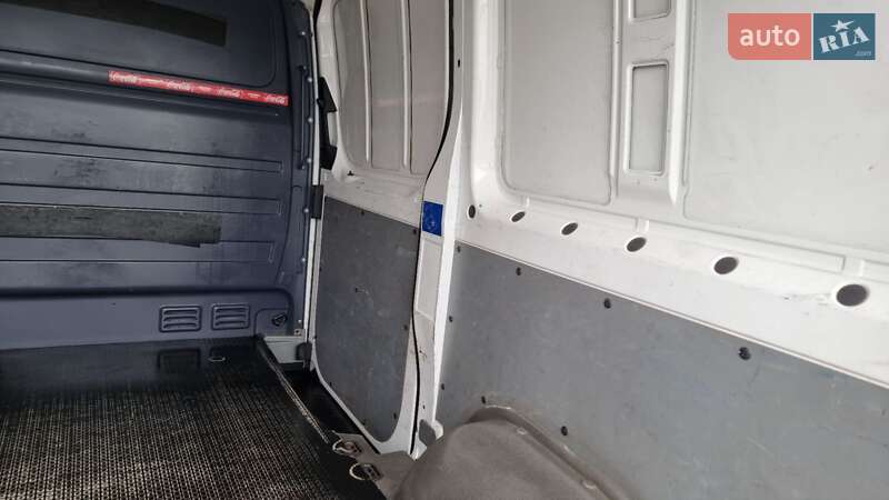 Вантажний фургон Volkswagen Crafter 2015 в Івано-Франківську фото 25 Вантажний фургон Volkswagen Crafter 2015 в Івано-Франківську