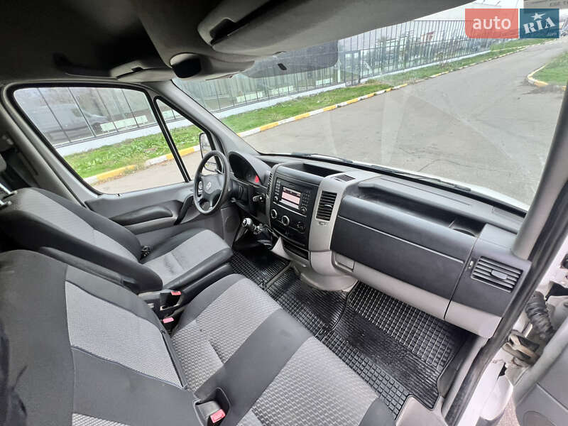 Вантажний фургон Volkswagen Crafter 2014 в Одесі