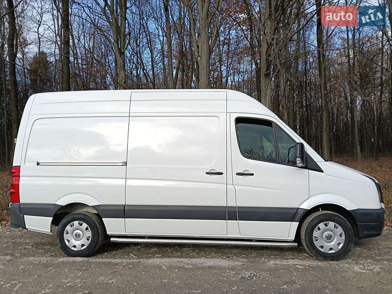 Вантажний фургон Volkswagen Crafter 2015 в Почаєві