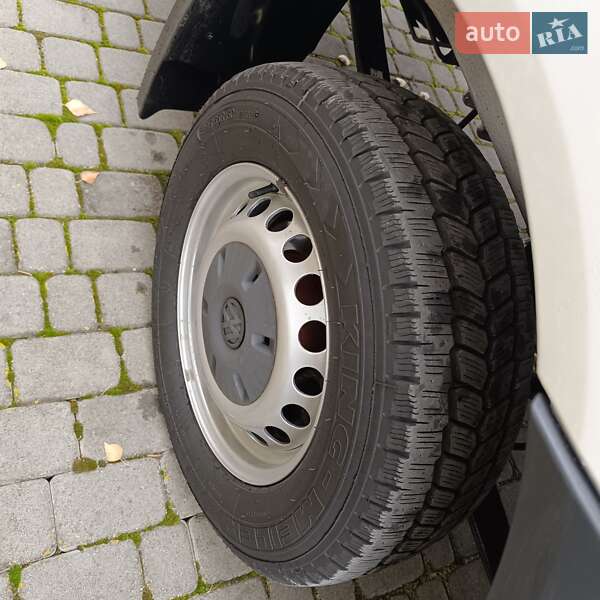 Вантажний фургон Volkswagen Crafter 2016 в Почаєві