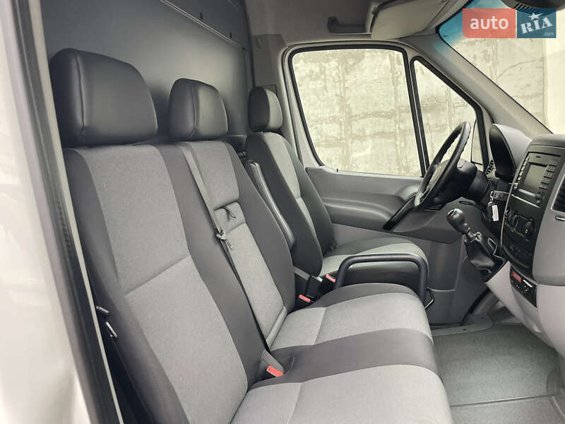 Вантажний фургон Volkswagen Crafter 2017 в Одесі фото 60 Вантажний фургон Volkswagen Crafter 2017 в Одесі