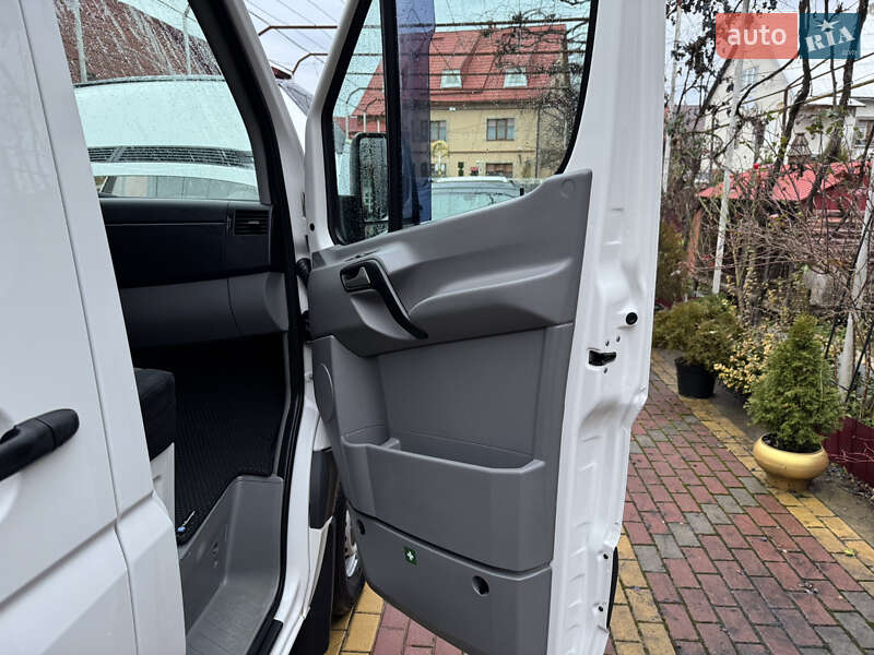 Вантажний фургон Volkswagen Crafter 2011 в Тячеві фото 72 Вантажний фургон Volkswagen Crafter 2011 в Тячеві