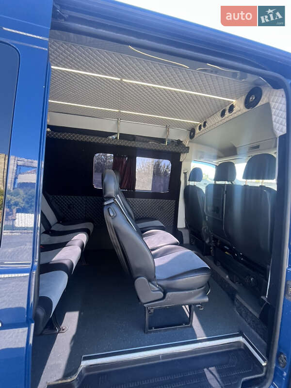 Минивэн Volkswagen Crafter 2020 в Кременце