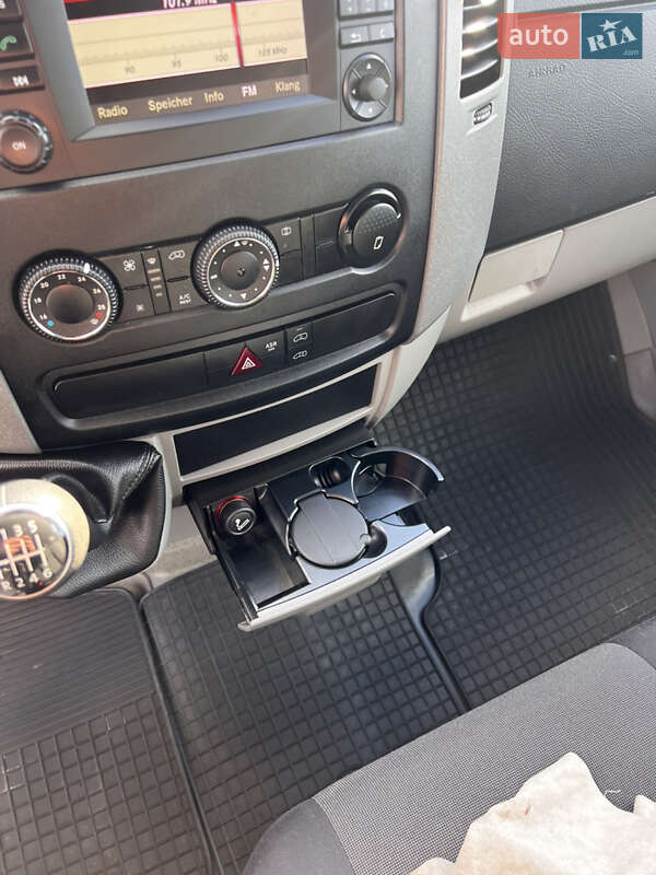 Грузовой фургон Volkswagen Crafter 2015 в Мукачево фото 31 Грузовой фургон Volkswagen Crafter 2015 в Мукачево