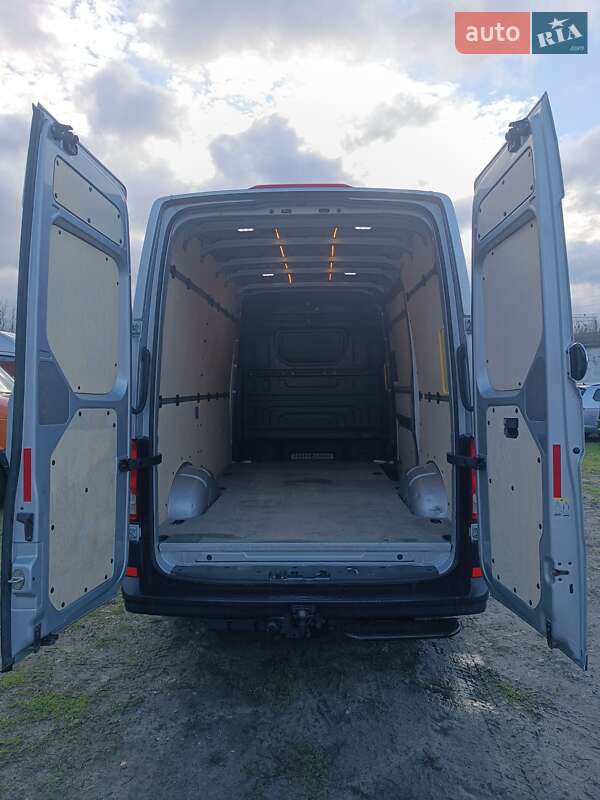 Грузовой фургон Volkswagen Crafter 2019 в Луцке