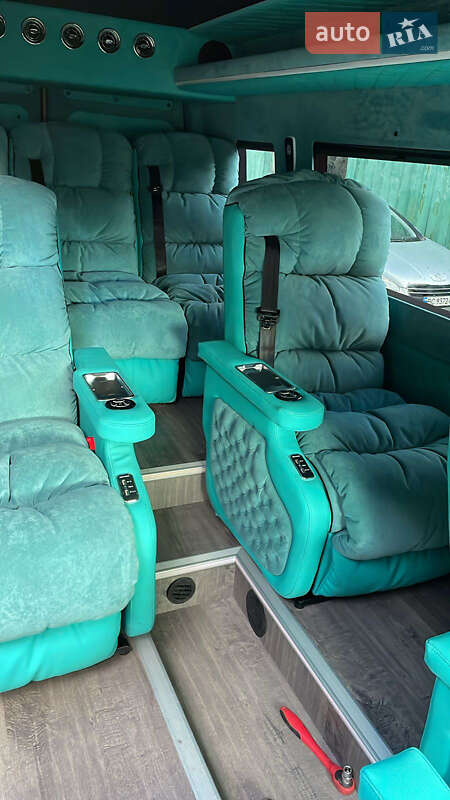 Мінівен Volkswagen Crafter 2020 в Києві