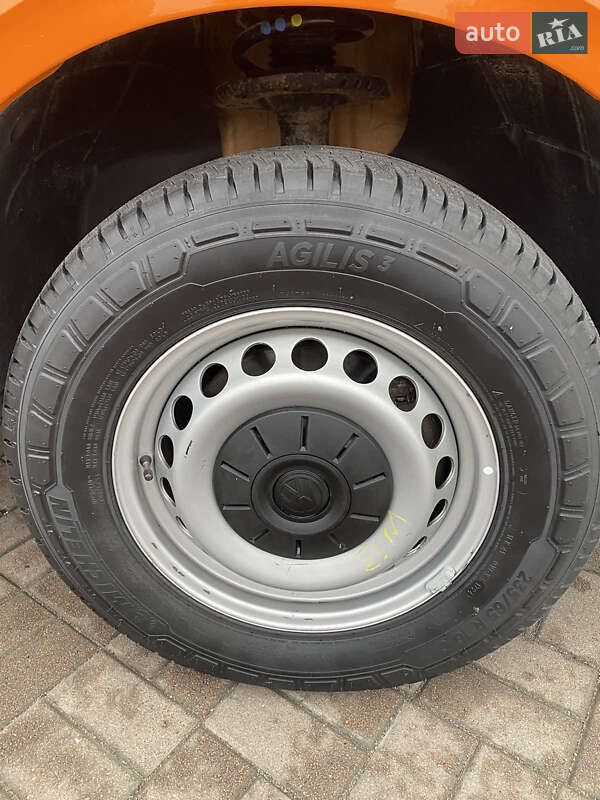 Грузовой фургон Volkswagen Crafter 2020 в Киеве