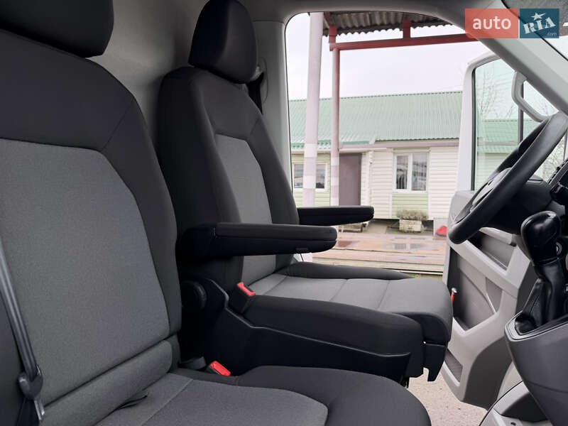 Вантажопасажирський фургон Volkswagen Crafter 2020 в Рівному