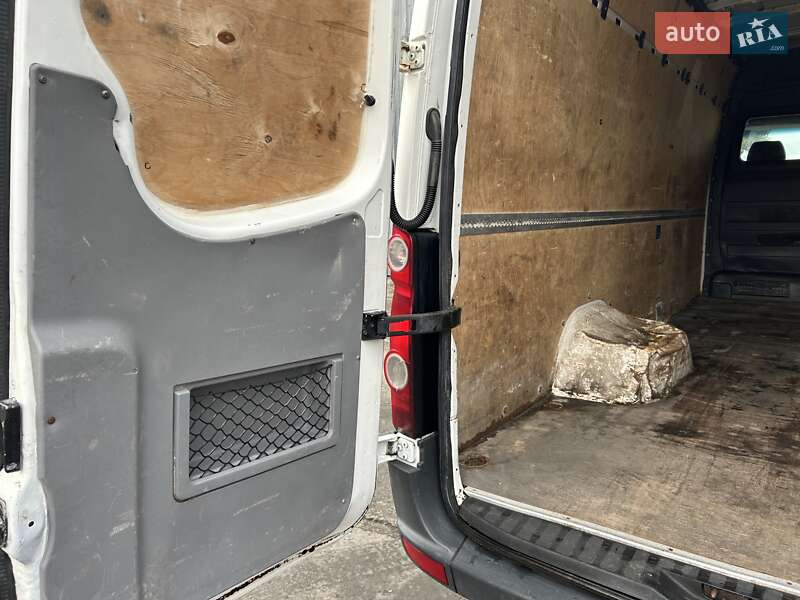 Вантажний фургон Volkswagen Crafter 2014 в Рівному