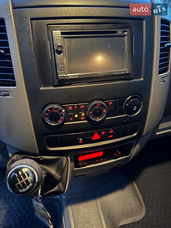 Вантажний фургон Volkswagen Crafter 2013 в Херсоні