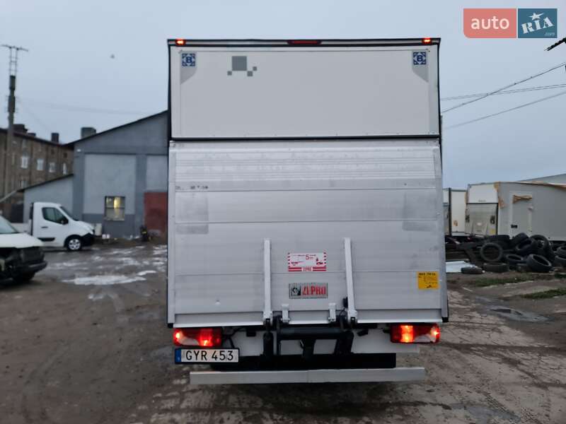 Вантажний фургон Volkswagen Crafter 2016 в Рівному