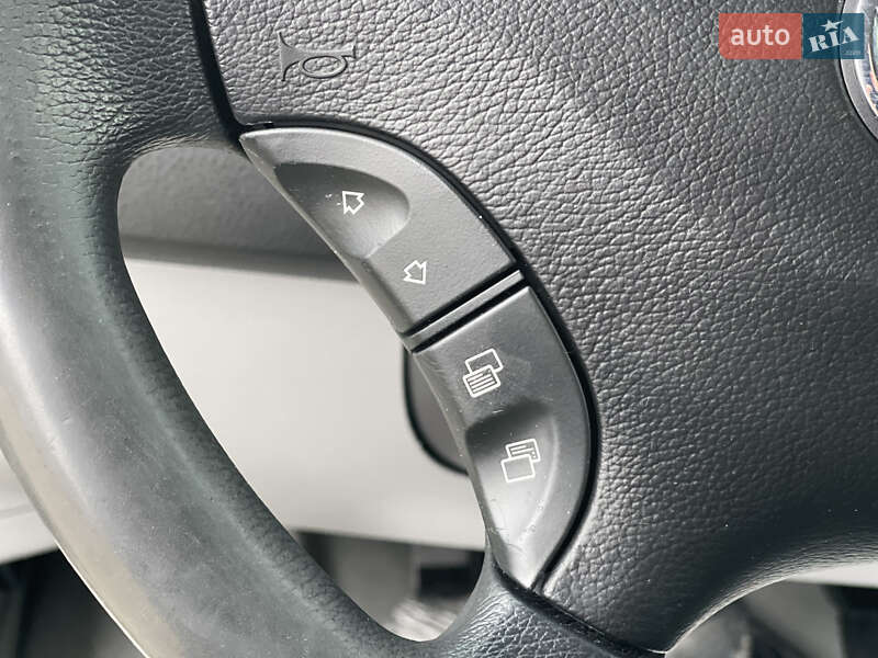 Вантажний фургон Volkswagen Crafter 2016 в Нововолинську