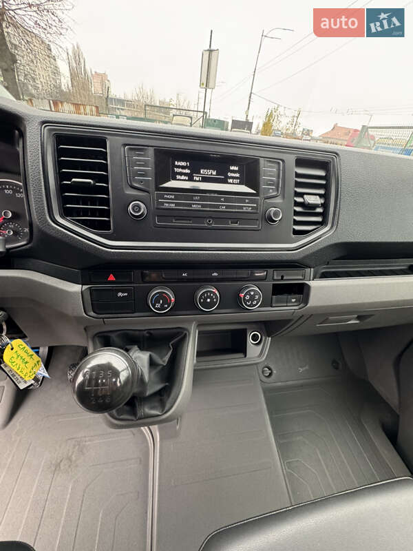 Вантажопасажирський фургон Volkswagen Crafter 2018 в Києві