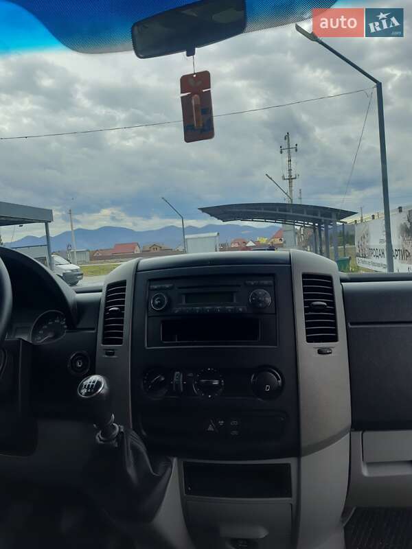 Мікроавтобус Volkswagen Crafter 2011 в Тячеві