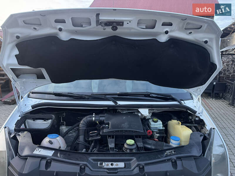 Вантажний фургон Volkswagen Crafter 2012 в Іршаві фото 16 Вантажний фургон Volkswagen Crafter 2012 в Іршаві